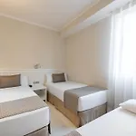 Hotel Catalonia Roma 3*