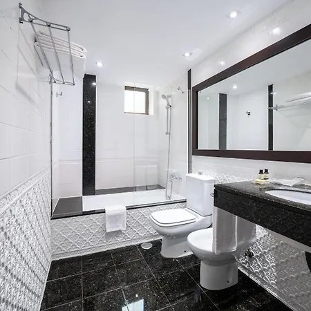 Hotel Catalonia Roma 3*