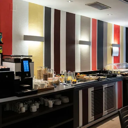 Hotel Catalonia Roma 3*